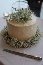 Gypsophila Wedding Cake